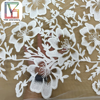 Tissu en dentelle guipure française en gros, tissu en cordon de tulle brodé pour robes de mariée et vêtements féminins