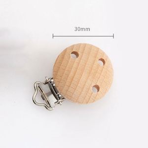 Clips para Chupetes de Madera Natural de 30 mm al por Mayor, Soporte para Chupetes DIY para Regalo - Product Image 3