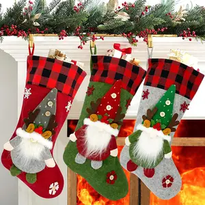 3D גמדים תלויים משפחה חג מסיבת חג המולד קישוטי חג המולד גרביים