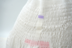 <span class=keywords><strong>Anina</strong></span> Vente flash Culottes hygiéniques jetables en coton ultra-fines à ailettes Super douces Super absorbantes Respectueuses de l'environnement Protection contre les fuites pour femmes - Product Image 5