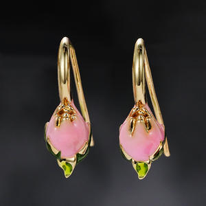 Pendientes Colgantes de Flor en Oro Rosa Estilo Lolita con Cristales de Estrás y Engaste de Bisel, Joyería Fina para Mujer, Lindos para Uso Diario - Product Image 4