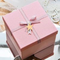 Boîte cadeau carrée en carton sur mesure avec fermeture magnétique, logo/design graphique personnalisable, boîte cadeau vide pour anniversaire