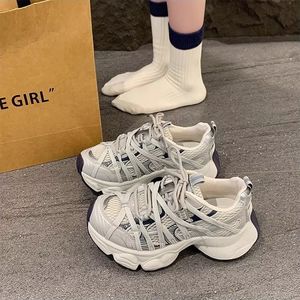 Chaussures de sport pour femmes Greatslides, baskets de créateur sportives pour femmes, tenue de fabricant pour femmes - Product Image 3