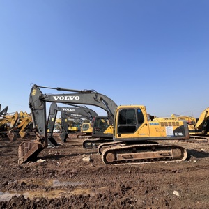Excavatrice d'occasion <span class=keywords><strong>VOLVO</strong></span> <span class=keywords><strong>240</strong></span>, excellent état, 24 tonnes, prix attractif, vente flash, haute performance, faible nombre d'heures de travail - Product Image 2