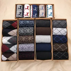 Großhandel Wolle Geschäftsmannsocken 5 Farben Ein-Set Pack mit Schachtel Herren klassischem Abendsocken dicke Herbst Winter warme Schlauchsocken