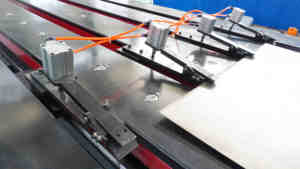 Bán Hàng Trực Tiếp Độ Dày Tự Động 4 Mm Chiều Dài 2500 Cắt Cắt Cho Tấm Kim Loại - Product Image 5