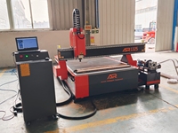 Máquina de grabado CNC robusta para carpintería a precio de fábrica, mesa de aluminio con ranura en T individual para carpintería arquitectónica, operación estable
