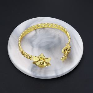 Jxx Wholesale Women's 24K Gold Plated Simple Charm Jewelry <b>Set</b> Flower Pattern Open <b>Bangle</b> Ring for Weddings Parties Gift Giving - Product Image 6