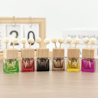 Bouteille carrée en verre colorée 8ml pour parfum, huile d'aromathérapie, diffuseur de voiture, rechargeable, vide, avec bouchon à vis en bois pour huile parfumée