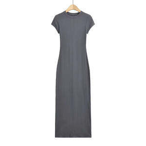 Abito Aderente Stile Mature Spice Girl, Tinta Unita, Design Esclusivo con Vita Elastica e Spacco Posteriore - Product Image 2