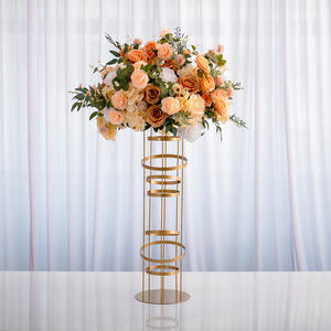 Support à fleurs en fer doré de luxe LANJO, centre de table de mariage, décorations de table en fil métallique de haute qualité et durables - Product Image 1
