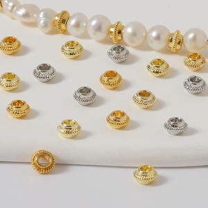 Accessoires de bricolage en gros 14K or rétention de couleur grand trou <span class=keywords><strong>petite</strong></span> soucoupe <span class=keywords><strong>volante</strong></span> fil perles plates <span class=keywords><strong>lanterne</strong></span> roues chaudes Bea - Product Image 1