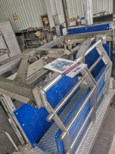 Equipo Móvil Completo para Matanza de Cerdos, Aturdidor de Carcasas de Cerdo, Maquinaria para Procesamiento de Carne de Cerdo, Caja de Aturdimiento, Matadero de Cerdos - Product Image 5