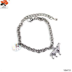 Twilight Breaking Dawn Silver Fashion Bangle Bella's Wolf & Heart Prop Jewelry Bracelet - Product Image 1