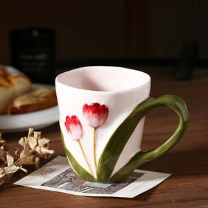 Creative Hand-Painted Tulip Ceramic Mug 500ml Large Capacity Embossed Flower Coffee Cup - Product Image 4