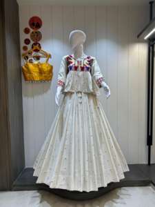 Modern Style Pure Khadi Cotton Fabric Chaniya Choli with Heavy Butti Work Traditional Navratri Chaniya Choli Dress - Product Image 5