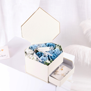 <strong>Heart</strong> Shaped Mother's Day Gift Soap Flowers Valentine Gift Box With Cards - Product Image 3