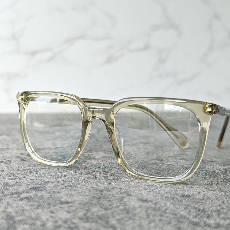 เหลืองอ่อน