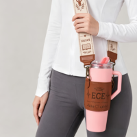 Tumbler 30oz Anti Bocor Bebas BPA dari Baja Tahan Karat 304 Berdinding Ganda dengan Vakum Isolasi, Dilengkapi Pegangan dan Tutup, Tahan Panas