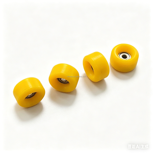 ฟิงเกอร์บอร์ดไม้เมเปิลแคนาดา 5 ชั้น ขนาด 32 มม. 34 มม. พร้อมล้อ CNC สองสี ลูกปืน ABEC-7 - Product Image 1
