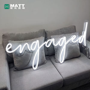 علامة خطوبة غير لامعة بتصميم جديد, علامة نيون ليد للاستخدام في حفلات الزفاف مزينة بأضواء نيون - Product Image 1