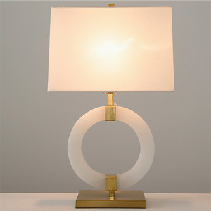 Lampe <span class=keywords><strong>de</strong></span> table décorative d'intérieur au design unique en pierre d'albâtre, nouvelle invention, lecture nocturne à LED, lumière <span class=keywords><strong>de</strong></span> bureau en marbre naturel <span class=keywords><strong>de</strong></span> luxe - Product Image 4