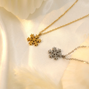 <span class=keywords><strong>2024</strong></span> copo de nieve joyería de moda collares de acero inoxidable joyería fábrica collar a granel nieve colgante collares joyería para mujeres - Product Image 4