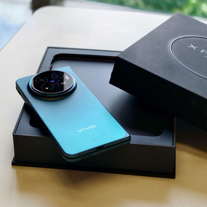 VI VO <span class=keywords><strong>X</strong></span> Fold6 Smartphone Pieghevole 8.02'' Amoled 120Hz Dimensity 9500 Super 7000mAh 80W con Ottima Fotocamera 200MP - Product Image 2