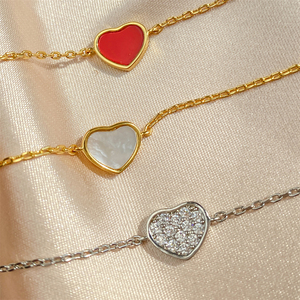 สร้อยข้อมือ Rakol BP5187 ชุบทอง ประดับด้วยเคลือบสีแดงรูปหัวใจสีขาว ดีไซน์ทันสมัย ปรับขนาดได้ ประดับด้วยเพชรคิวบิกเซอร์โคเนีย สำหรับผู้หญิงและเด็กผู้หญิง - Product Image 2