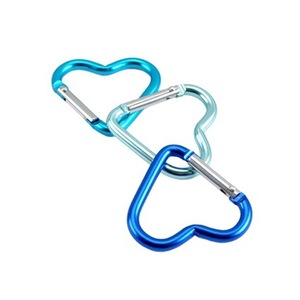 Llavero de Aleación de Aluminio en Forma de Corazón, Portátil, Decorativo para Mochila, Capacidad de Carga de 15 kg - Product Image 4