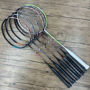 <span class=keywords><strong>Raquette</strong></span> de <span class=keywords><strong>badminton</strong></span> sans marque 100ZZ, entièrement en fibre de carbone, noyau solide en mousse, construction double-moulée, légèrement rigide, <span class=keywords><strong>taille</strong></span> de grip 61 - Product Image 1