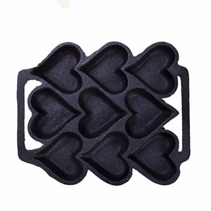 Popular Preseasoned de hierro fundido corazón dividido forma Muffin Pan - Product Image 1