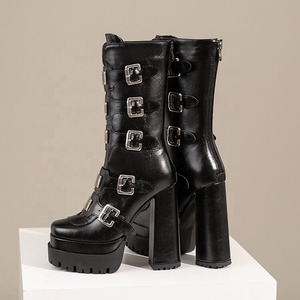 Nouvelles Bottes Hautes pour Femmes avec Boucles Métalliques, Plateforme Haute, Semelle Épaisse, Design Punk Cool, Bottines pour Femmes - Product Image 6