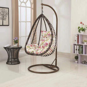 Fauteuil suspendu en rotin tressé moderne et durable de haute qualité pour patio extérieur avec coussin résistant à l'eau pour parc et école - Product Image 3