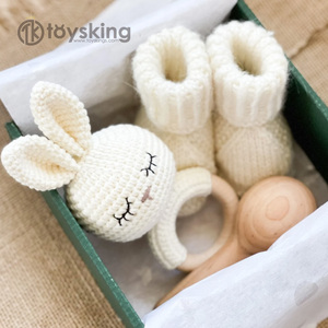 <span class=keywords><strong>Hochet</strong></span> en crochet en forme d'ours mignon, jouet apaisant, cadeau pour nouveau-né fait à la main avec une cloche, poupée en peluche sensorielle en coton biologique pour bébé - Product Image 6
