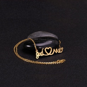 Collar de Acero Inoxidable con Baño de Oro de 18k, Joyería de Moda Personalizada, Collar con Colgante de Corazón Grabado con Letras, para Regalo - Product Image 4