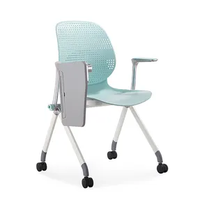 Mobilier scolaire Salle de classe moderne Vente en gros PP Chaise en plastique Couleurs personnalisées Bureau Visiteur Chaises de formation avec bloc-notes