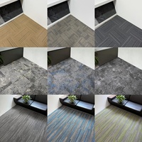 Dalles de moquette modernes et rembourrées 50x50cm en nylon, modulaires carrées pour bureau, maison, golf et voyage