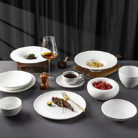 YAYU Ensemble de vaisselle de salle à manger en porcelaine de haute qualité, vaisselle à salade et soupe aux fruits, assiette en céramique blanche mate pour restaurant