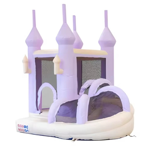 Castello Gonfiabile Taro Viola per Interni ed Esterni, con Scivolo e Piscina di Palline, Ideale per Feste e Matrimoni - Product Image 1
