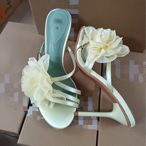 QuiteS, accesorio Floral grande amarillo claro, tacones delgados puntiagudos, moda de talla grande para mujer, zapatos de boda, <span class=keywords><strong>Sandalias</strong></span> de tacón Za - Product Image 4