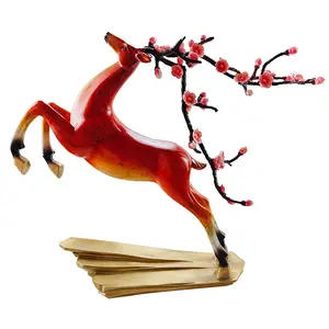 製造マルチカラー真鍮クリスマスアートテーブルトップ装飾モダンな家の装飾手工芸品金属装飾品鹿の像