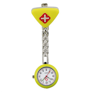 Montre de poche triangulaire pour infirmière, design croix suisse, chaîne en alliage, mouvement à quartz, montre de poitrine médicale pour infirmières et médecins - Product Image 5