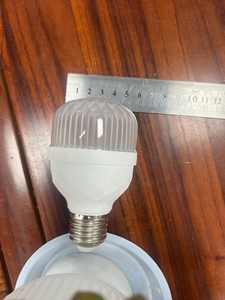 Bombilla LED A19 E27 3500K Luz Diurna Ra80 1350 Lúmenes Cuerpo de Plástico AC 85-265V Smd 2835 50000 Horas de Vida Útil Certificación CE Almacén - Product Image 5