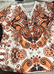 <span class=keywords><strong>Disfraz</strong></span> Disco para Hombre Ecoparty, Camisa <span class=keywords><strong>Hippie</strong></span> de los 70, Camisa de Manga Corta con Estampado y Cordón Ajustable, Peluca Mullet para Fiesta Disco o Graduación - Product Image 3