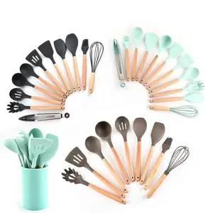 MOQ basso Non Tossico Turner Pinze Spatola Cucchiaio di Legno Maniglie Da Cucina In Silicone Utensili Da Cucina Set con il Supporto