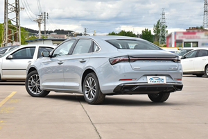 2024 en stock Fabriqué en Chine Geely Préface L Offre Spéciale berline 5 places berlines de luxe avec technologie avancée à vendre - Product Image 2