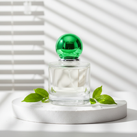 Petit flacon de parfum en verre cylindrique coloré de 30 ml, vente chaude, ODM, vente en gros, emballage cosmétique avec bouchon à bille et pulvérisateur à brume