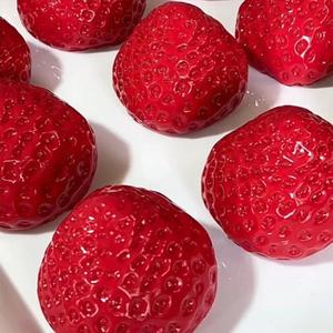 ของเล่นบีบสตรอว์เบอร์รีขนาดใหญ่ น่ารัก สีแดงชมพู ของเล่นบีบคลายเครียด ผลไม้พลาสติก ของเล่นนุ่มๆ ของขวัญวันเกิดสำหรับเด็กอายุ 5 ปีขึ้นไป - Product Image 4
