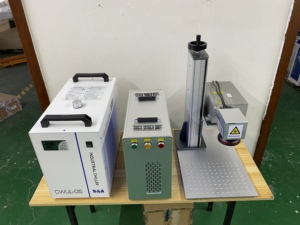 <span class=keywords><strong>Machine</strong></span> de marquage laser UV de type split 5W/10W pour plastique, PCB, verre, métal - Gravure haute précision à usage industriel - Product Image 2